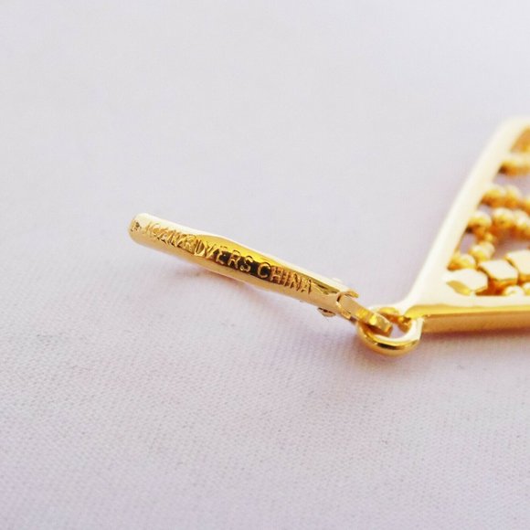 JOAN RIVERS DIAMOND SHAPED FRINGE CRYSTALS EARRING - Picture 3 of 4